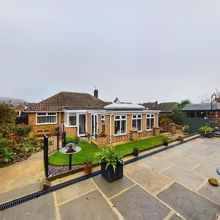 Charming Coastal Bungalow Cayton Eksteriør bilde