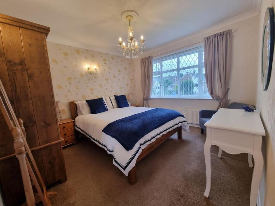 Charming Coastal Bungalow Cayton Eksteriør bilde